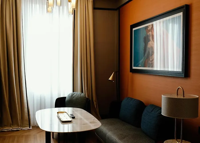 Umilta 36 - Preferred & Hotel